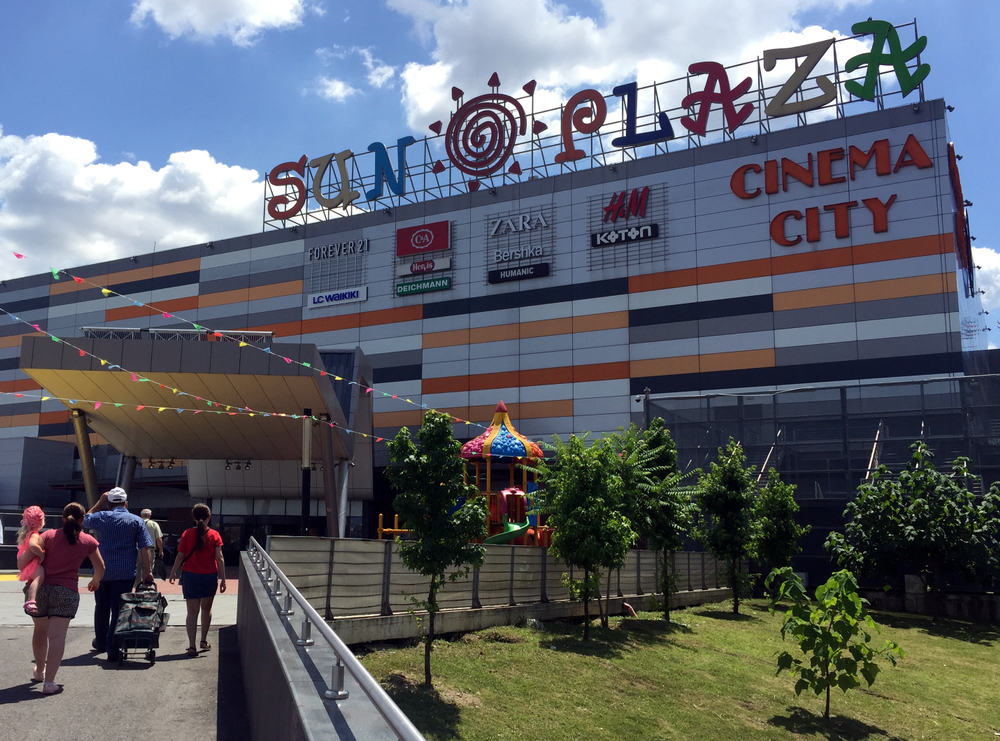sun plaza mall